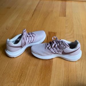 BRAND NEW Nike Run Swift Women’s Sneakers